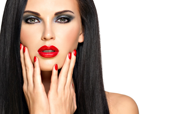 Smalto semipermanente, shampoo e piega a Udine -49% di sconto