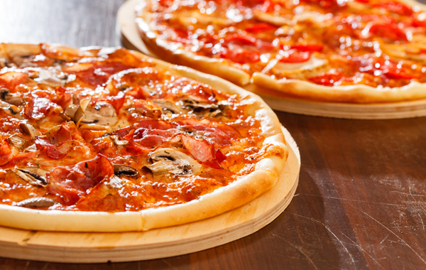 2 Pizze da asporto + 2 bibite -41% di sconto