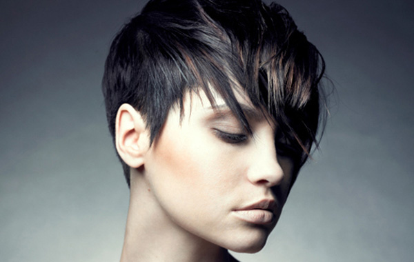 Shampoo, taglio e piega moda -50% di sconto