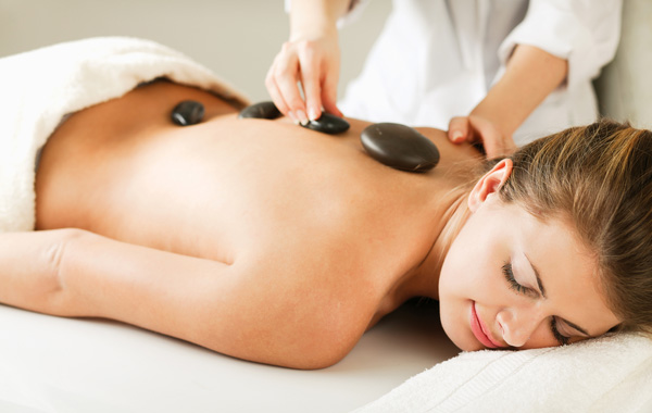 Trattamento californiano, anticellulite, ayurvedico o riflessologia plantare da Riflexso -48% di sconto